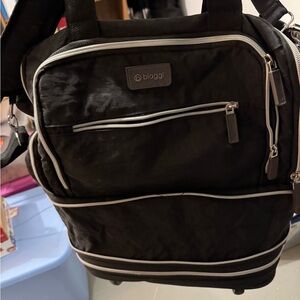 Biaggi zip up expandable bag black